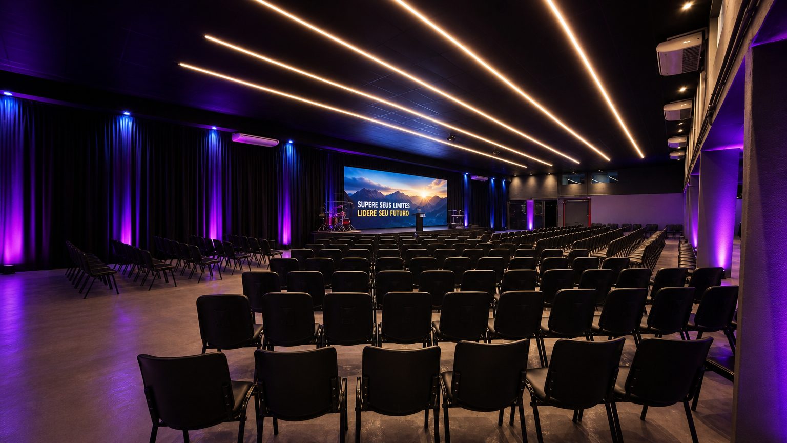 Espaço Magna do CN HALL em formato auditório com plateia e telão LED